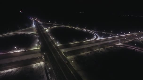 Road junction in nacht — Stockvideo