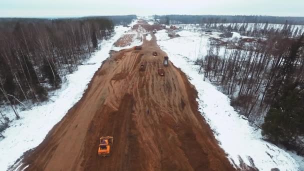 Aerial strzał budowy nowej autostrady — Wideo stockowe