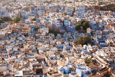 Eski şehrin üzerinde göster