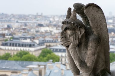 çirkin yaratık, Paris, Fransa'nın turizm