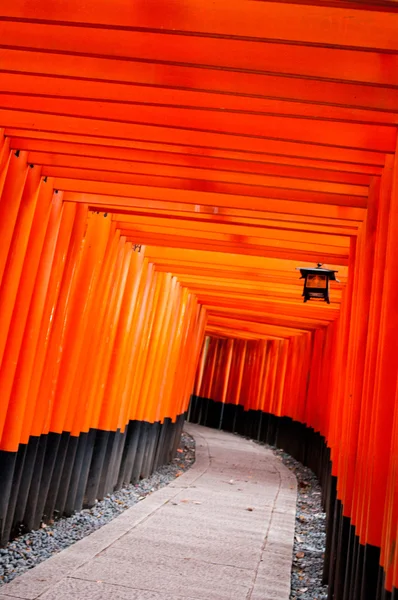 Santuário de Fushimi-inari, kyoto (prefeituras), templos e santuários tradicionais japoneses — Fotografia de Stock
