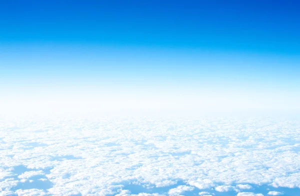 Escala nube y cielo — Foto de Stock