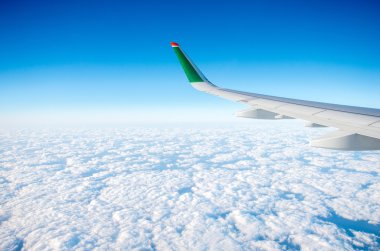 Jet kanat gökyüzü ve bulut