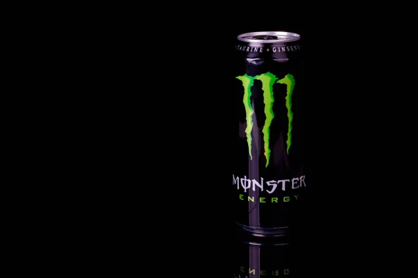 London Жовтня 2020 Can Monster Energy Drink Isolated Black Background — стокове фото