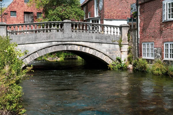 Winchester Wielka Brytania Sierpnia 2021 Most Przez Rzekę Itchen Pobliżu — Zdjęcie stockowe