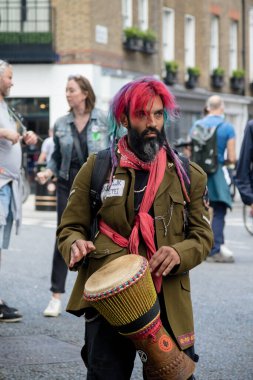 Londra, Birleşik Krallık, 21 Ağustos 2021: - Londra 'nın merkezinde bir protestoya katılan Soykırım İsyanı üyeleri
