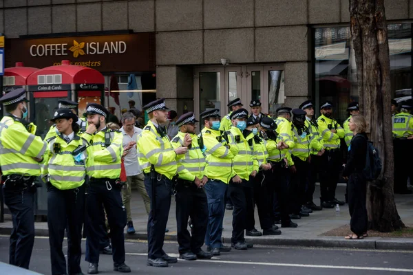 Londres Reino Unido Agosto 2021 Líneas Policiales Durante Una Protesta — Foto de Stock
