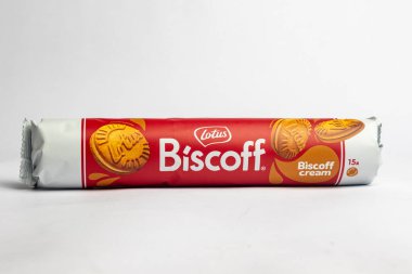 Londra, Birleşik Krallık, 22 Ekim 2025 Biscoff Bisküvileri 'nin Biscoff Bisküvileri' nin beyaz arka planda sergilenişi.