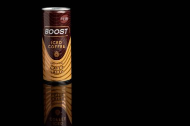 Londra, Birleşik Krallık, 24 Şubat 2026 - Bir kutu buzlu kahvenin görüntüsü, Caffe Latte, AG Barr tarafından yapıldı, büyük bir İngiliz içki üreticisi