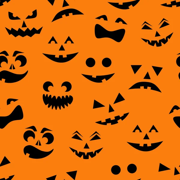 Padrão sem costura com abóboras pretas halloween esculpidas faces silhuetas no fundo laranja. Ilustração vetorial — Vetor de Stock