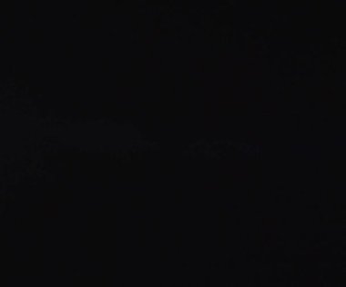 Doğal anamorfik mavi ışıklandırması olan kusursuz bir döngü olan teknolojik mavi optik lens parlıyor..