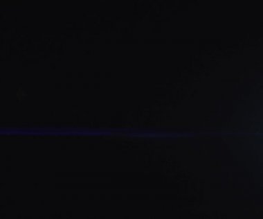 Doğal anamorfik mavi ışıklandırması olan kusursuz bir döngü olan teknolojik mavi optik lens parlıyor..