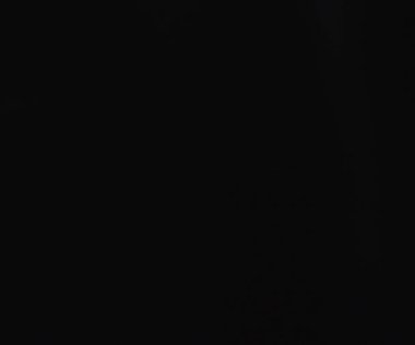 Doğal anamorfik mavi ışıklandırması olan kusursuz bir döngü olan teknolojik mavi optik lens parlıyor..