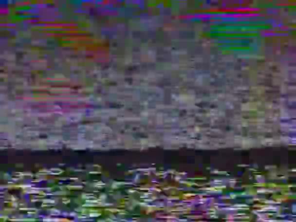 VHS defectos reales ruido y artefactos, fallos de una cinta vieja, pantalla negra — Vídeo de stock