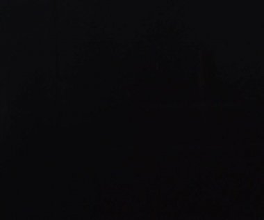 Doğal anamorfik mavi ışıklandırması olan kusursuz bir döngü olan teknolojik mavi optik lens parlıyor..