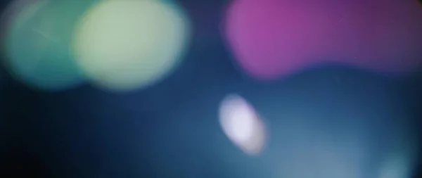 Teknolojik mavi optik lens, doğal anamorfik mavi ışıklandırması olan kusursuz bir döngü. 4K hareket grafikleri için harika.