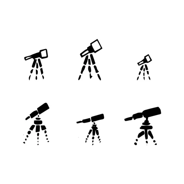 벡스터 세트의 손그리기 망원경 스케치 망원경 — 스톡 벡터
