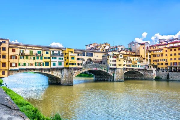 Ponte vecchio florenz stadt. — Stockfoto