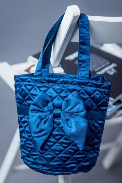 Färgglada elegant handväska — Stockfoto