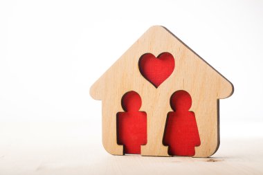 küçük bir ahşap ev