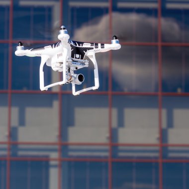 Ulan Ude, Rusya-5 Mart 2016: fotoğraf çeker Hovering drone