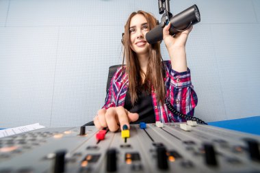 dj radyo çalışma