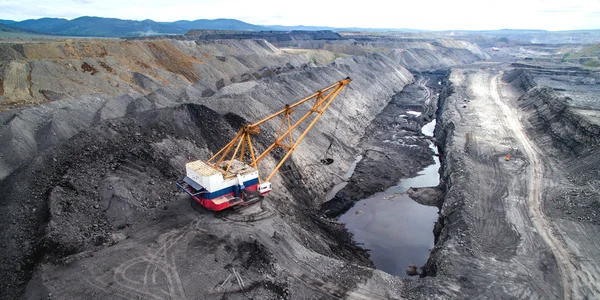 Minería de carbón a cielo abierto — Foto de Stock