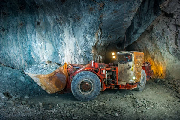 Túnel mina oro —  Fotos de Stock