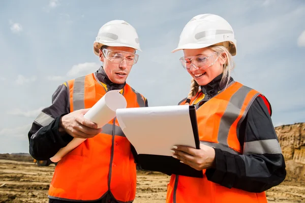 Two people working — Stock Photo, Image