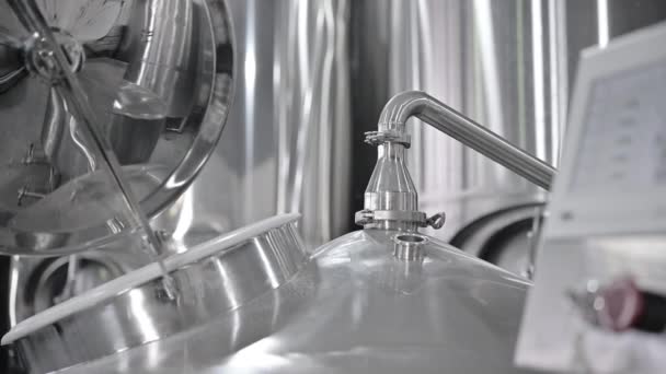 Industri pembuatan bir tangki baja minuman alkohol — Stok Video