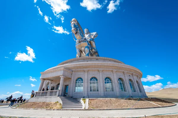 De werelden grootste standbeeld van Genghis Khan — Stockfoto