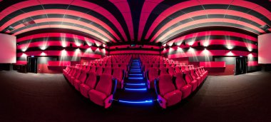 Sinemada boş rahat kırmızı koltuklar