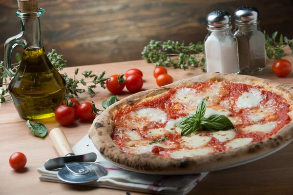 Pizza Margherita Napoletana — Foto Stock