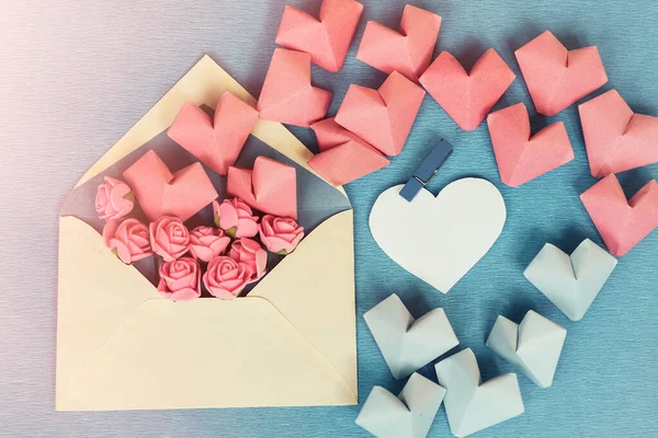Обгортках Серця Квіти Романтичні Почуття День Святого Валентина — стокове фото