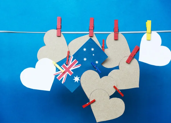 Hearts -room for text. red heart and Australian flag hanging on — Stock Fotó