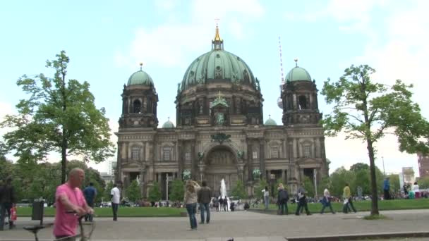 Berlín Alemania Abril 2014 Edificio Catedral Berlín Isla Los Museos — Vídeo de stock