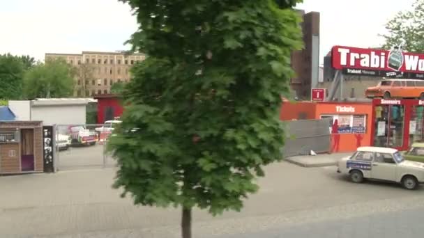 Berlin Németország 2014 Április Kilátás Autóból Épületekre Utcákra Parkokra Emberekre — Stock videók