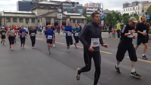 Berlin Germany April 2014 Women Men Different Ages Run Berlin — Stock Video