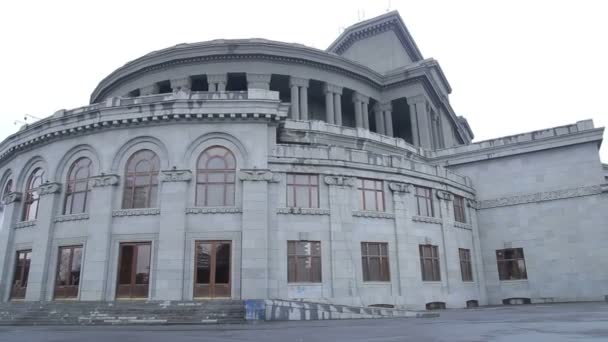 Panorama Edifício Yerevan Opera Ballet Theater Nomeado Após Spendiarov Estátua — Vídeo de Stock
