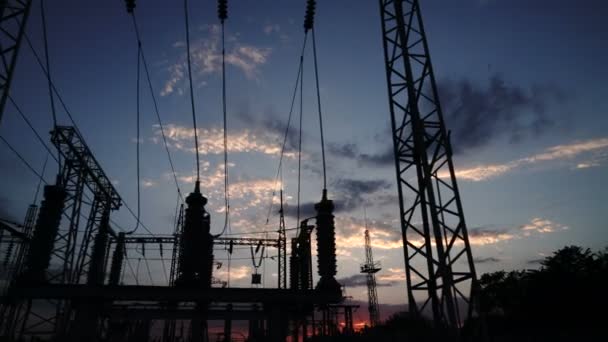 Панорама Вид Веж Електростанції Енергосистеми Під Час Заходу Сонця Забруднення — стокове відео