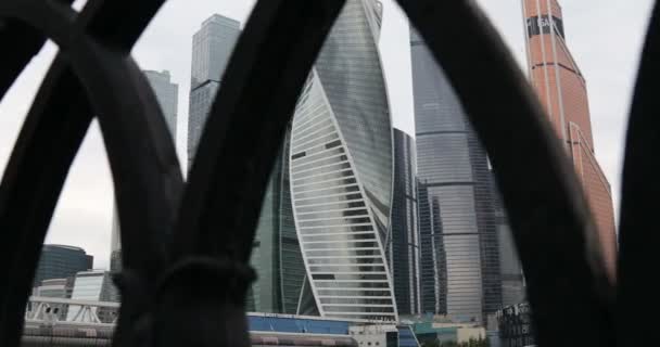 Moscú Rusia Aprel 2019 Panorama Moscú Rascacielos Cristal Ciudad Cerca — Vídeo de stock