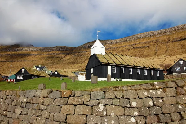 Gamla kyrkan i Färöarna — Stockfoto