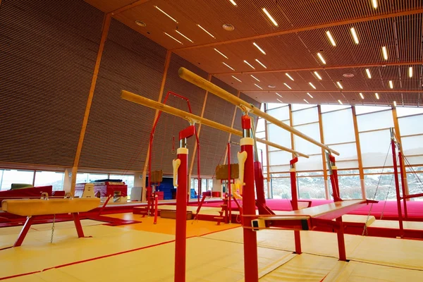 Turngeräte in einem Gymnastikzentrum — Stockfoto