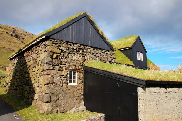 Faroe Adaları'nda eski evleri