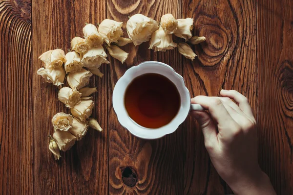 Teatime fantasía en una mesa —  Fotos de Stock