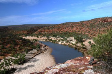 Görünüm Topraklamalı kırmızı aşağı ve bush Gorge Kalbarri Np, kaplı