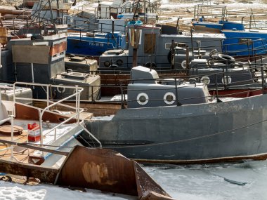 terkedilmiş gemi Shore