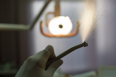 Diş hizmetleri ve manipülasyon