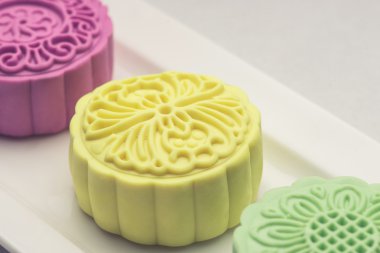 karlı deri mooncakes.