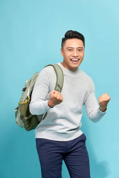 Guapo Chico Está Celebrando Premio Con Las Manos Levantadas Sobre — Foto de Stock